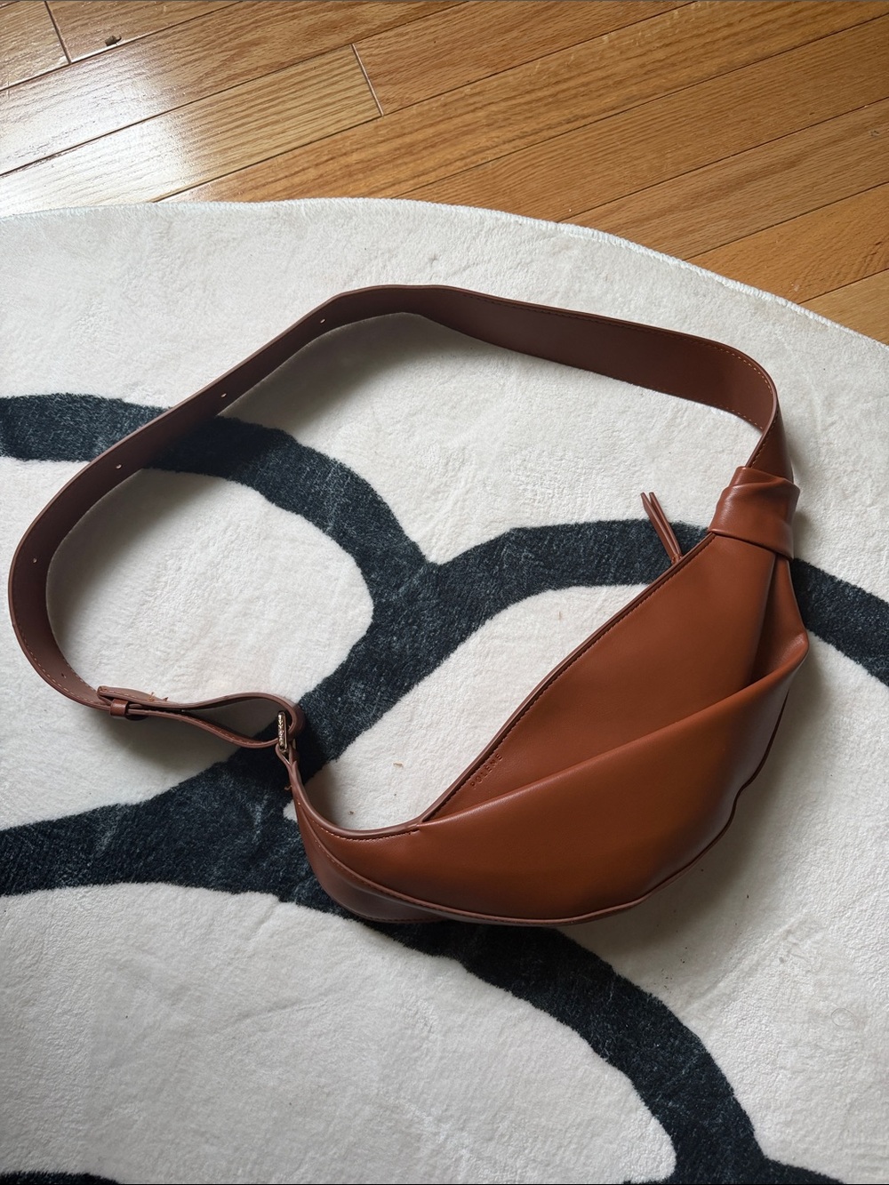 Curved Leather Belt Bag in Warm Cognac - Picture 5 of 11